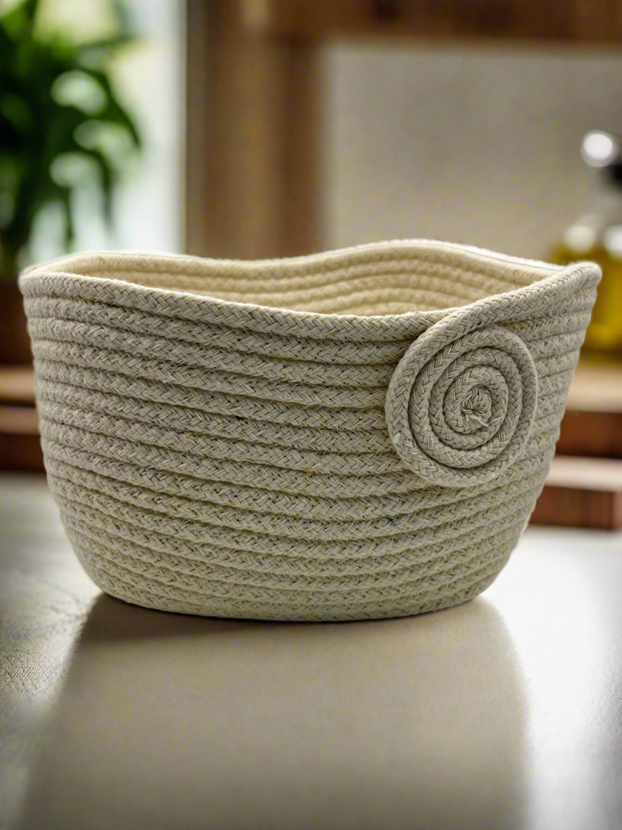 Unique Square Rope Bowl with Curved Edges