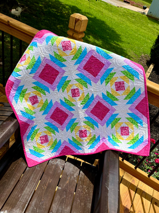 Beautiful & Bright Pineapple Quilt