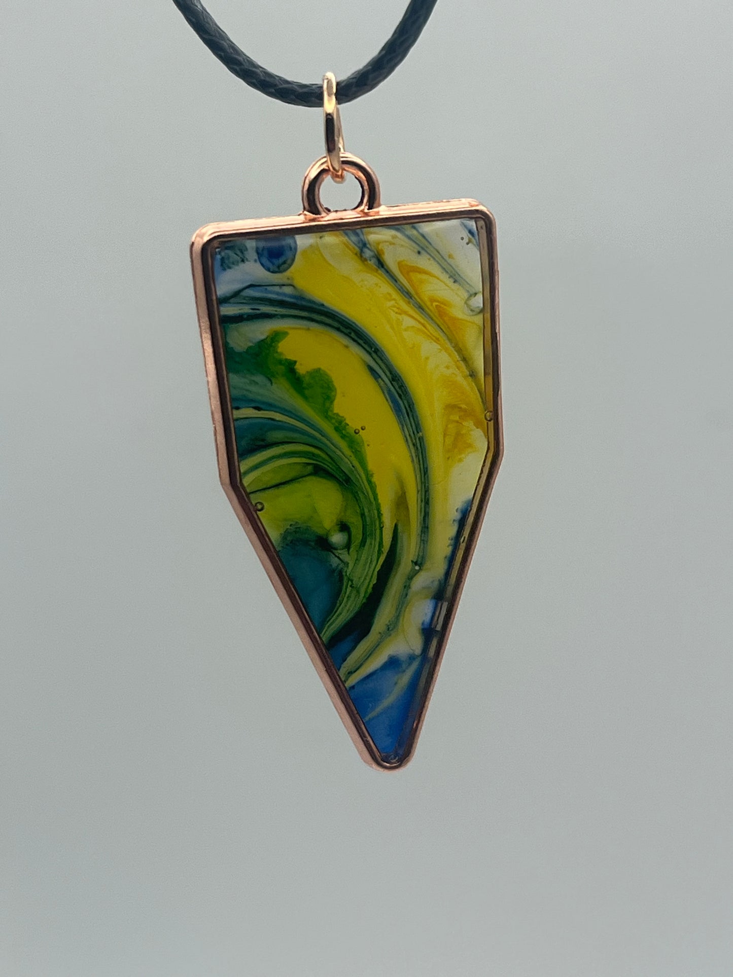 Kaleidoscope Arrow Resin Pendant Necklaces
