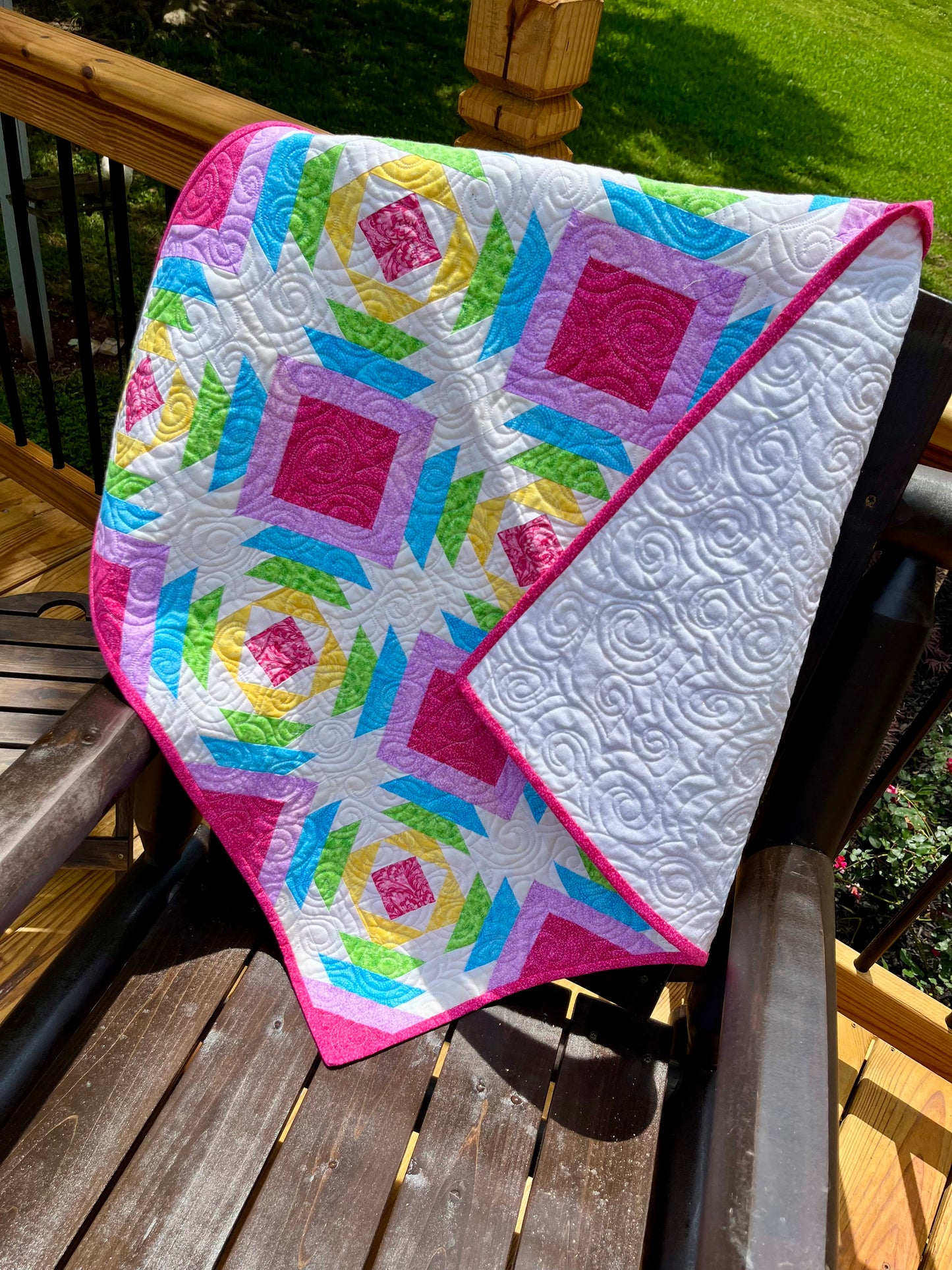Beautiful & Bright Pineapple Quilt